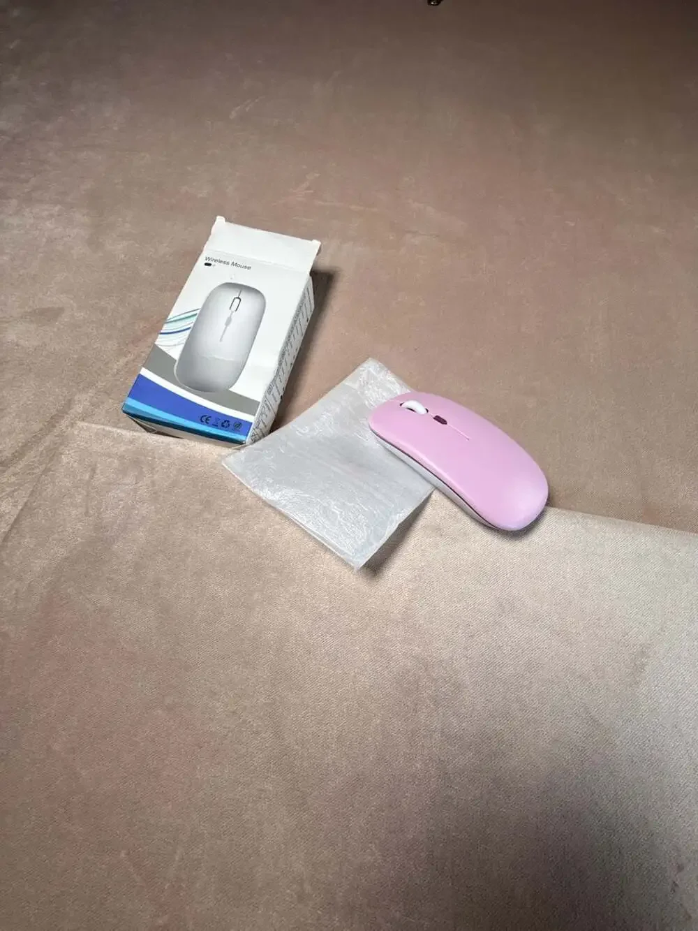 Wireless Mouse 2.4G + Bluetooth Rechargeable LED- Pink IOS or Android (box A2)